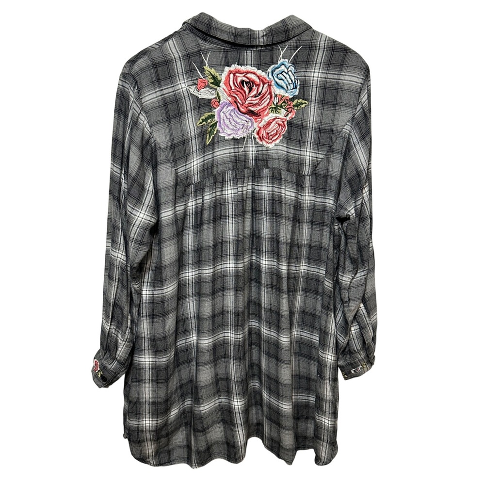 Tolani Collection Plaid Embroidered Flannel Tunic Women XL Gray Rose Long Sleeve